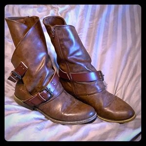 Blowfish steampunk boots